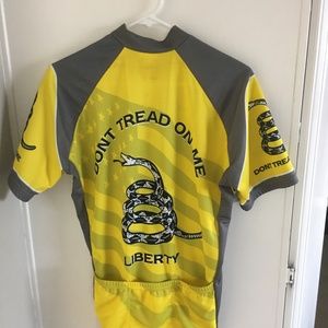 Don't Tread - Men's Full Zip Short Sleeve Med.